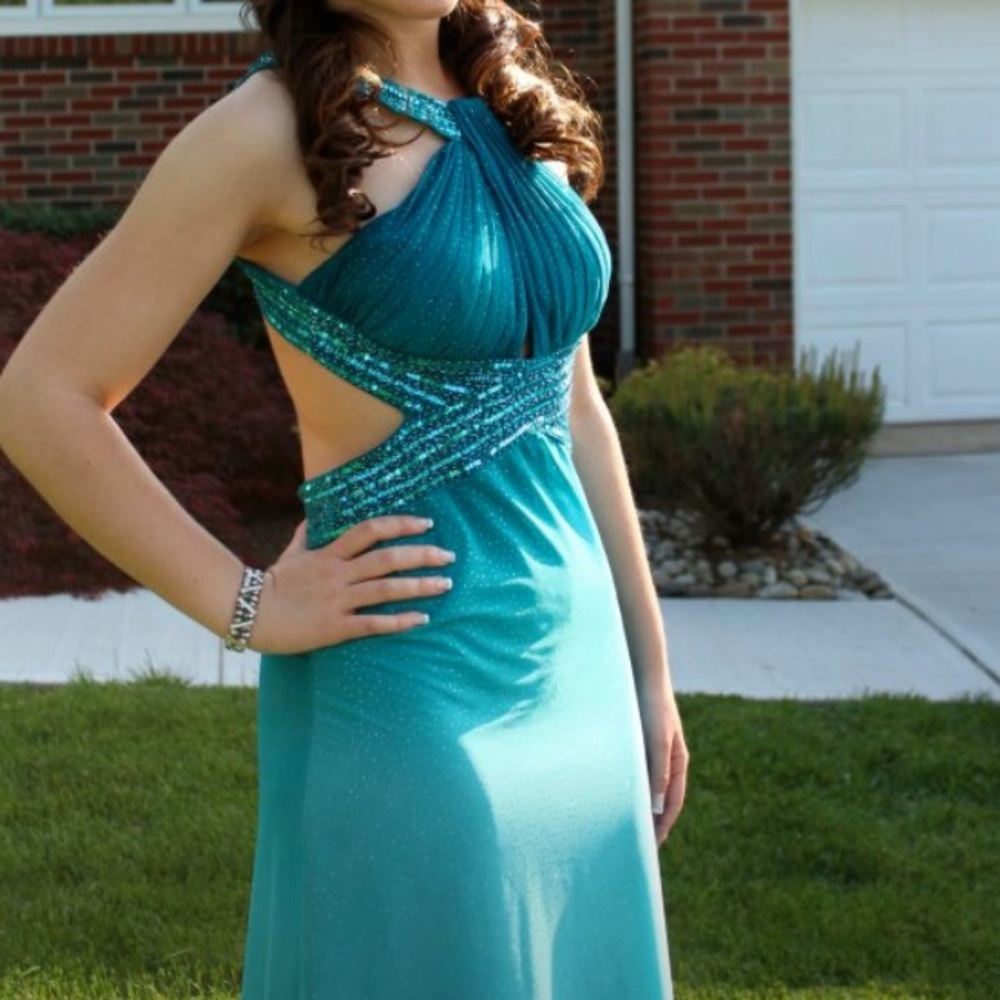 teal blue sparkly ombré open-back prom dress